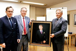 Ahti Junttilan muotokuva paljastettiin